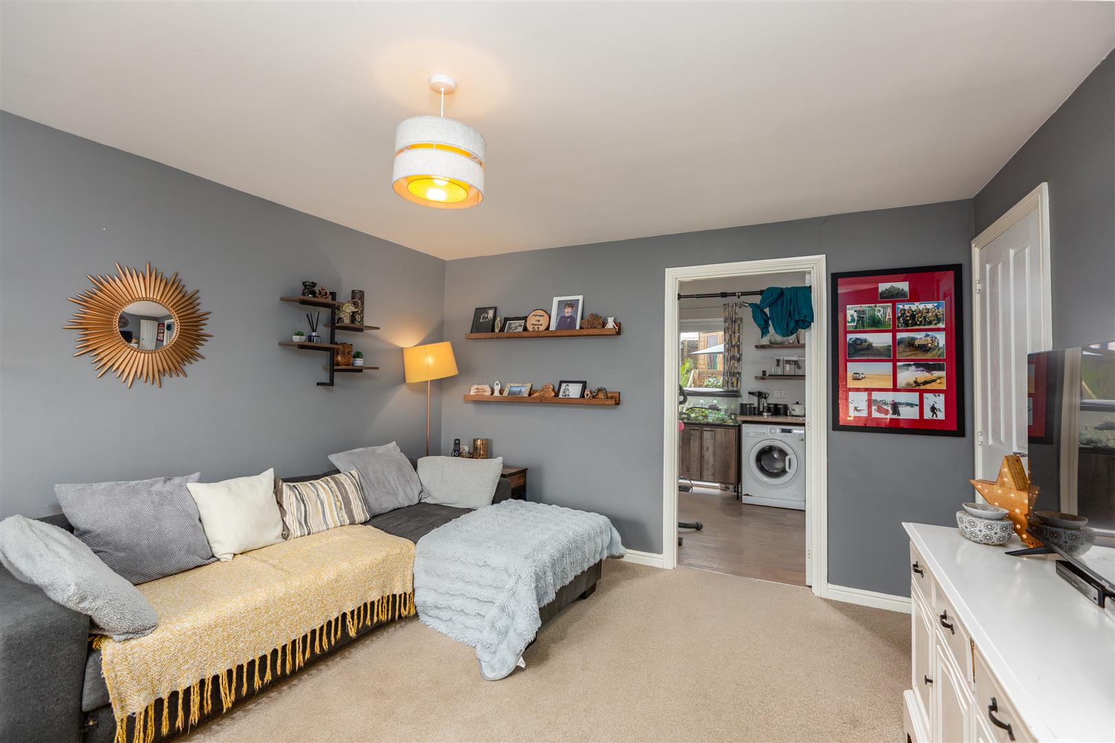 Heol Waungron, Carway, Kidwelly, SA17 4HY